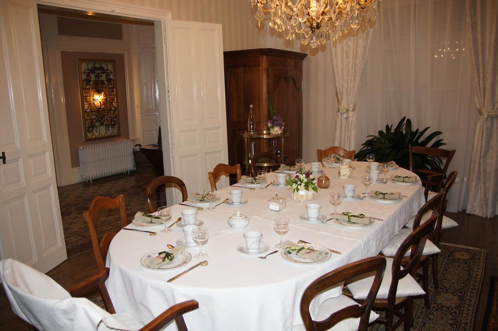 Le Clos De La Muse Saint-Junien Bagian luar foto