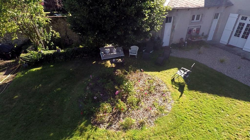 Le Clos De La Muse Saint-Junien Bagian luar foto